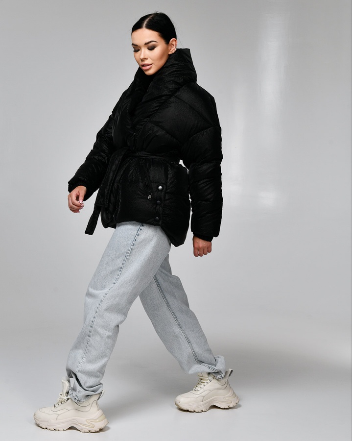 Зимова куртка жіноча LS-8881-81 з поясом чорний в краплю, Чорний, 42